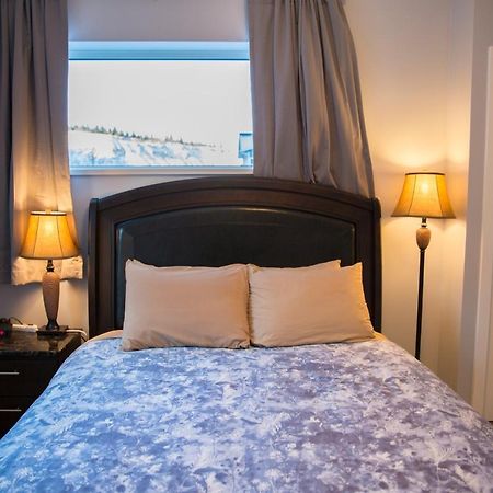Downtown Whitehorse 4 Bedrooms Deluxe Condo Εξωτερικό φωτογραφία