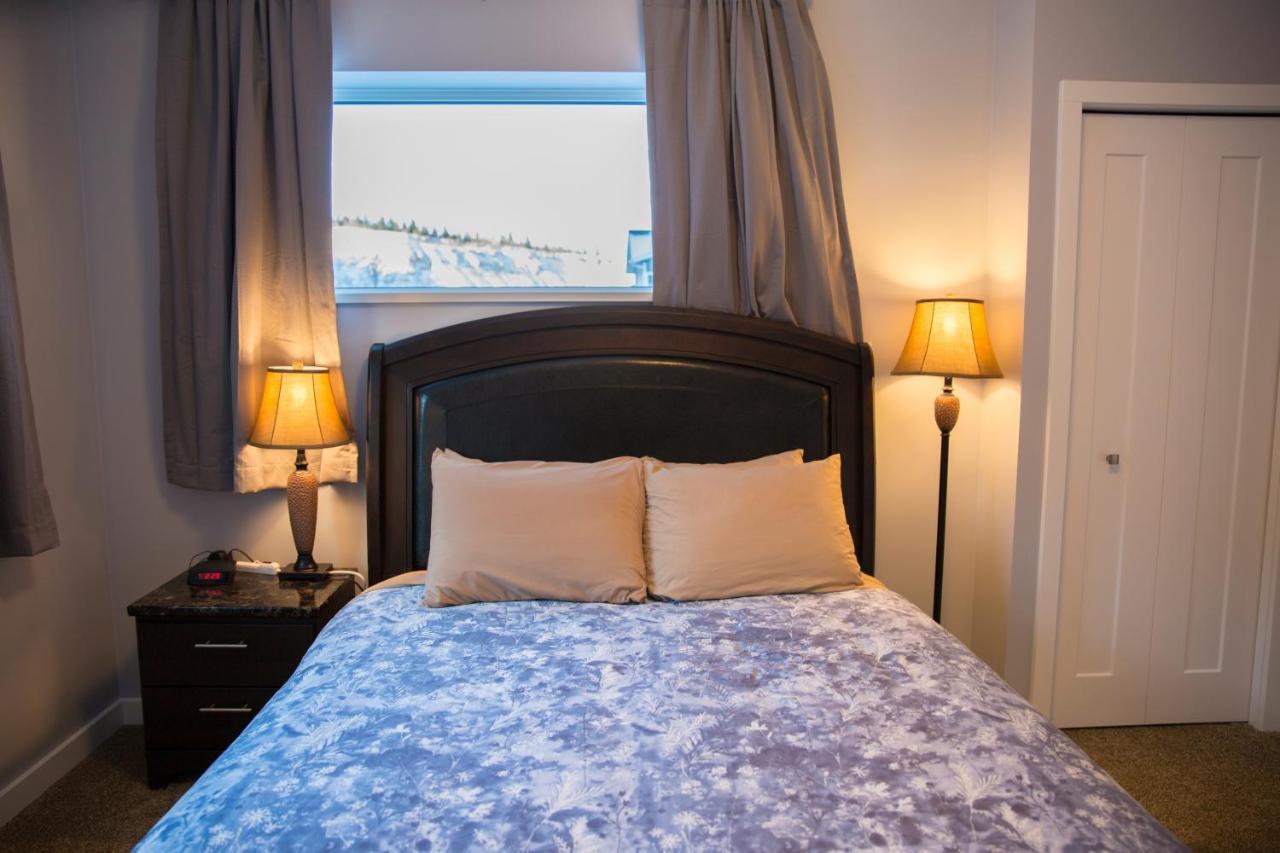 Downtown Whitehorse 4 Bedrooms Deluxe Condo Εξωτερικό φωτογραφία